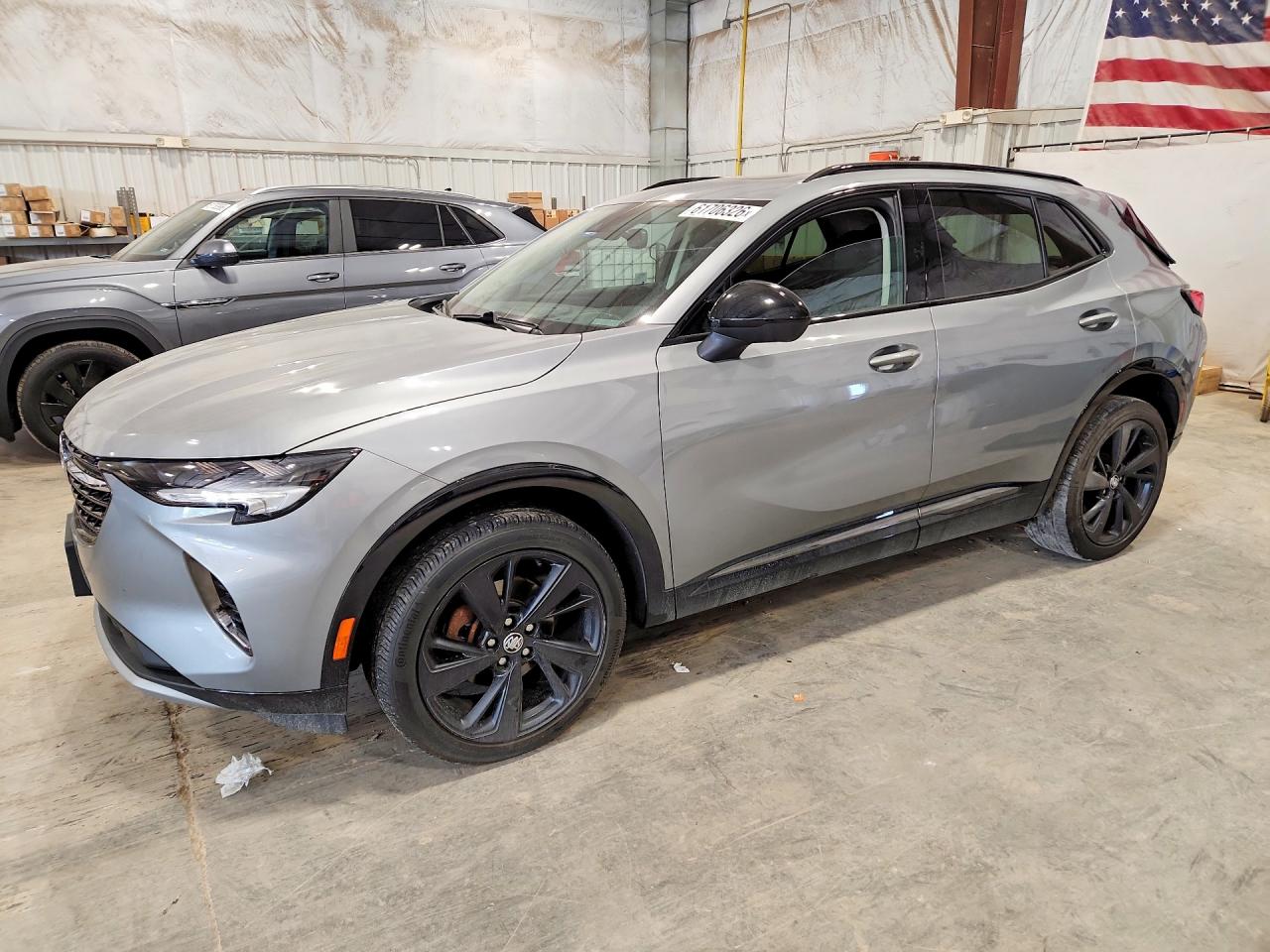2023 Buick Envision Essence, VIN LRBFZPR41PD038904 — Зад