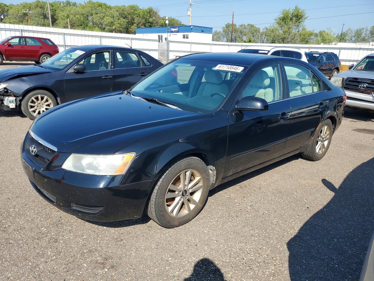 2008 Hyundai Sonata GLS, VIN 5NPET46F18H387866 — Minor dents and scratches