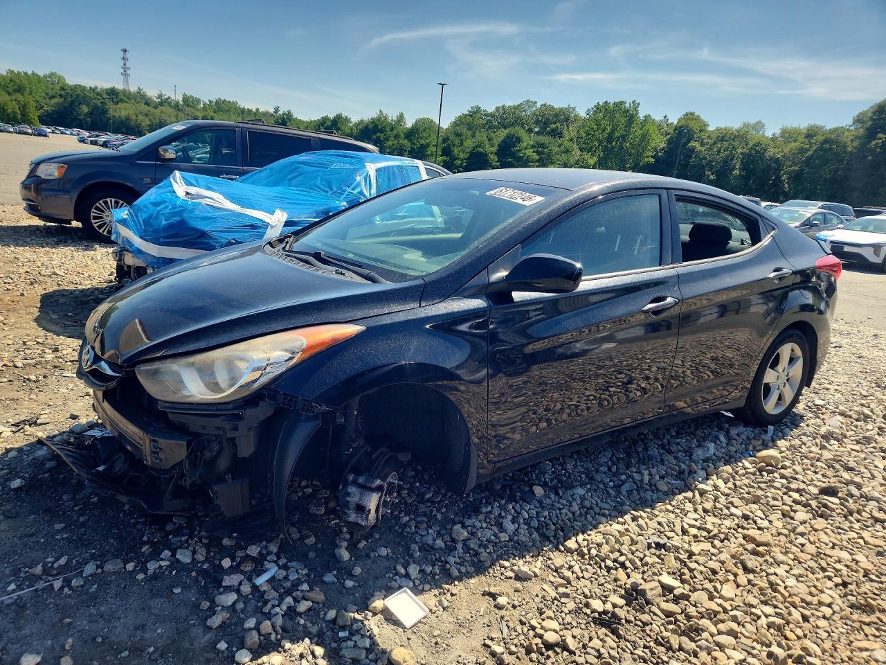 2013 Hyundai Elantra Limited, VIN KMHDH4AE4DU946429 — Front end