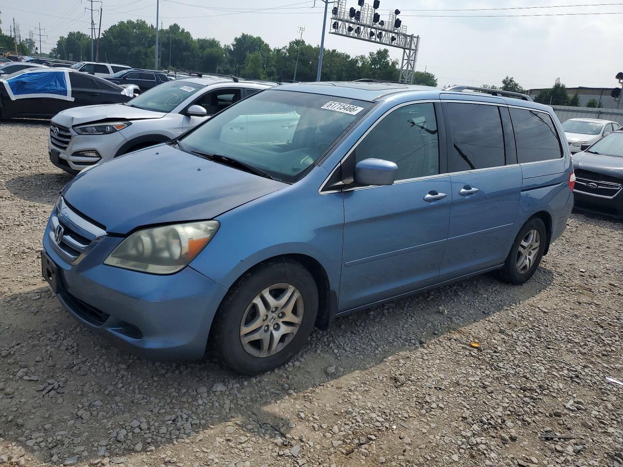 2006 Honda Odyssey EX-L, VIN 5FNRL38676B025724 — Rear end