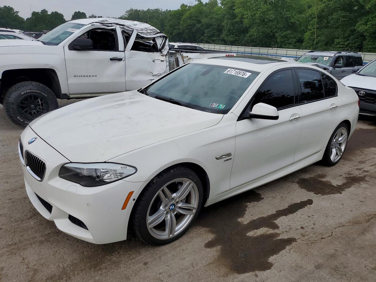 2011 BMW 5 Series 535i xDrive, VIN WBAFU7C58BDU55959 — Roof