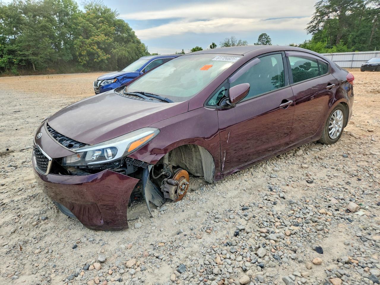2017 Kia Forte LX, VIN 3KPFK4A74HE148517 — Front end