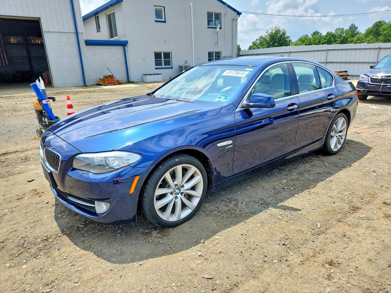 2011 BMW 5 Series 535i xDrive, VIN WBAFU7C53BC777317 — Minor dents and scratches