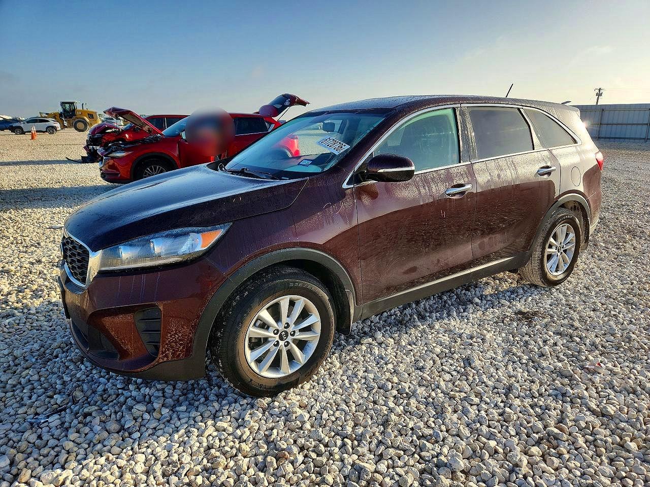 2019 Kia Sorento LX, VIN 5XYPG4A38KG554295 — Side