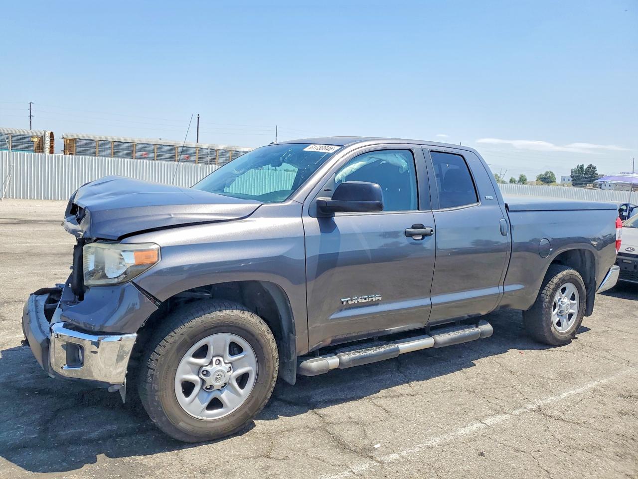 2019 Toyota Tundra SR5, VIN 5TFRM5F18KX134984 — Перед