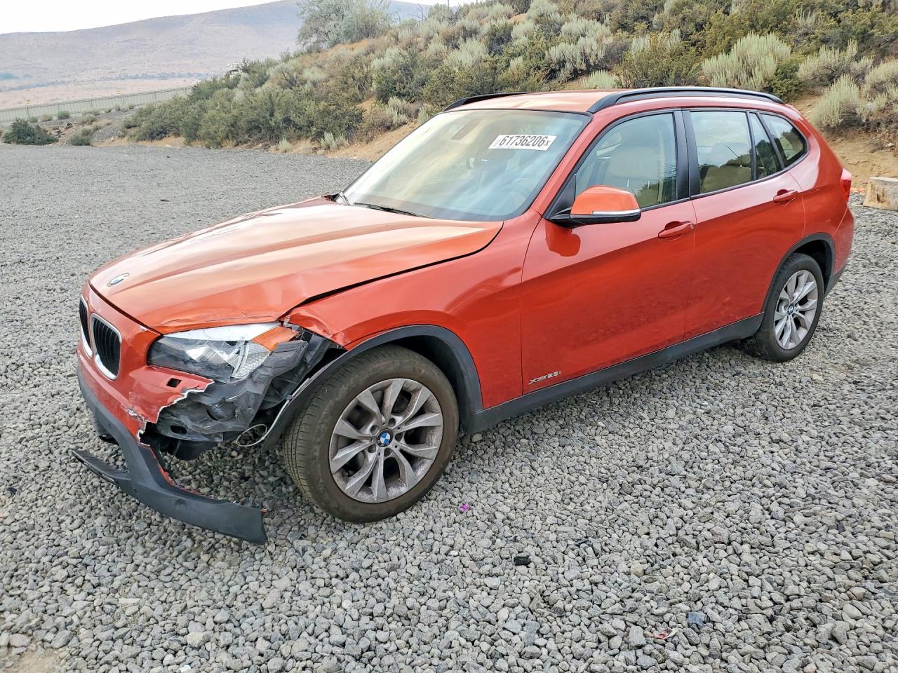2014 BMW X1 xDrive28i, VIN WBAVL1C57EVY19881 — Front end