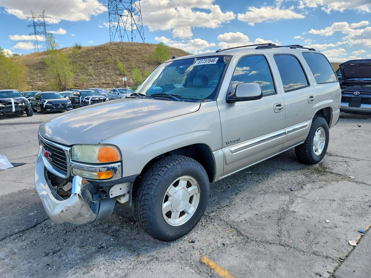 2004 GMC Yukon SLT, VIN 1GKEK13Z14R224657 — Перед
