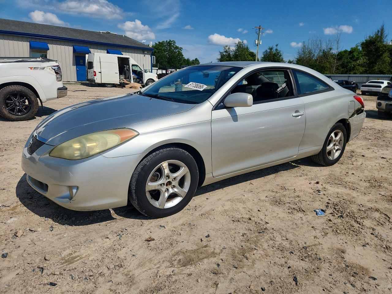 2004 Toyota Solara SE, VIN 4T1CE38P64U779738 — Rear end