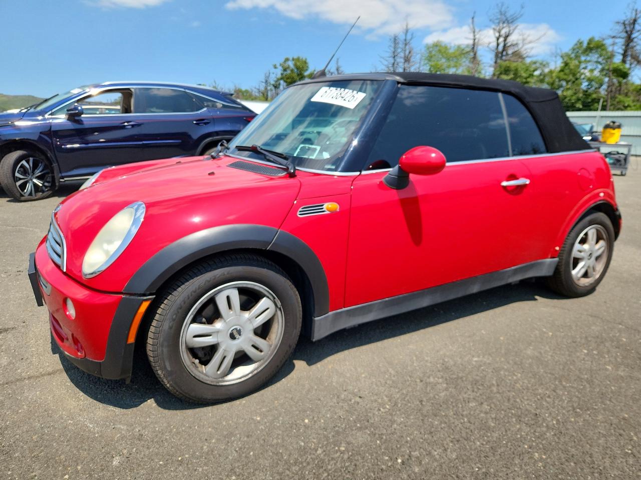 2008 MINI Convertible, VIN WMWRF33508TG18153 — Зад