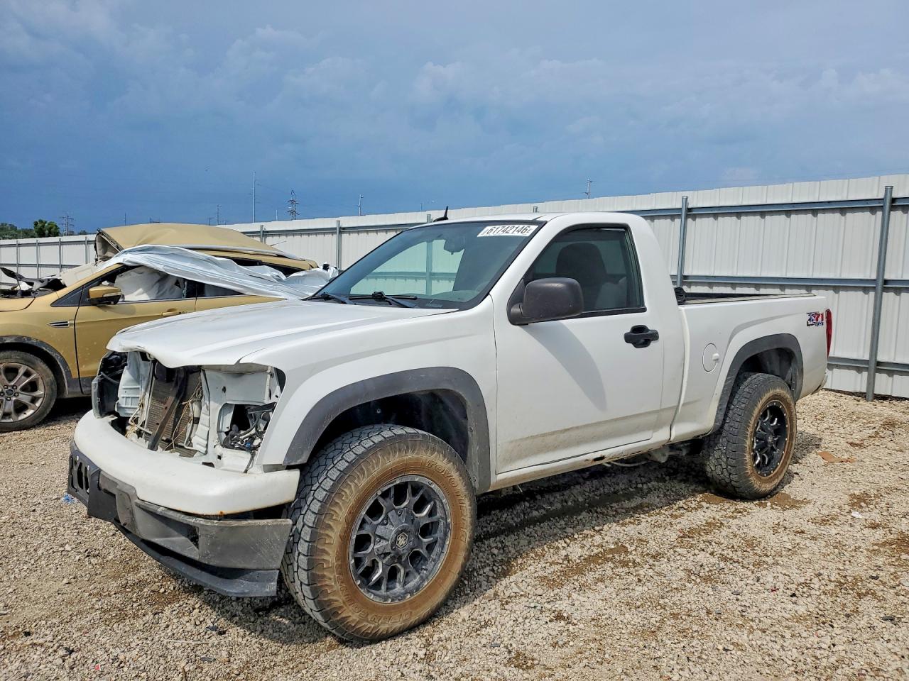 2010 Chevrolet Colorado, VIN 1GCHTBD97A8130603 — Front end