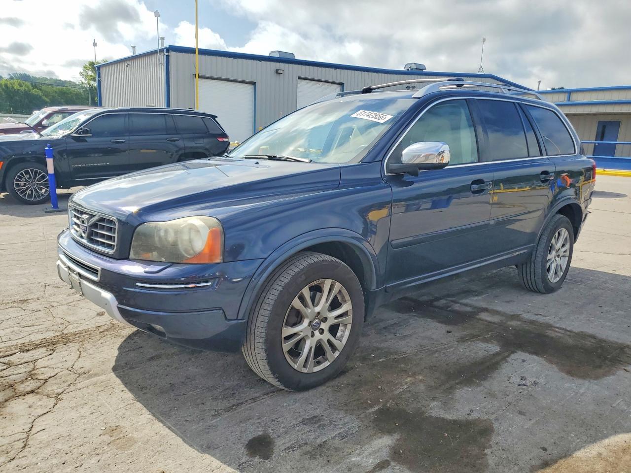 2013 Volvo XC90 Premier Plus, VIN YV4952CZ9D1664812 — Rear end