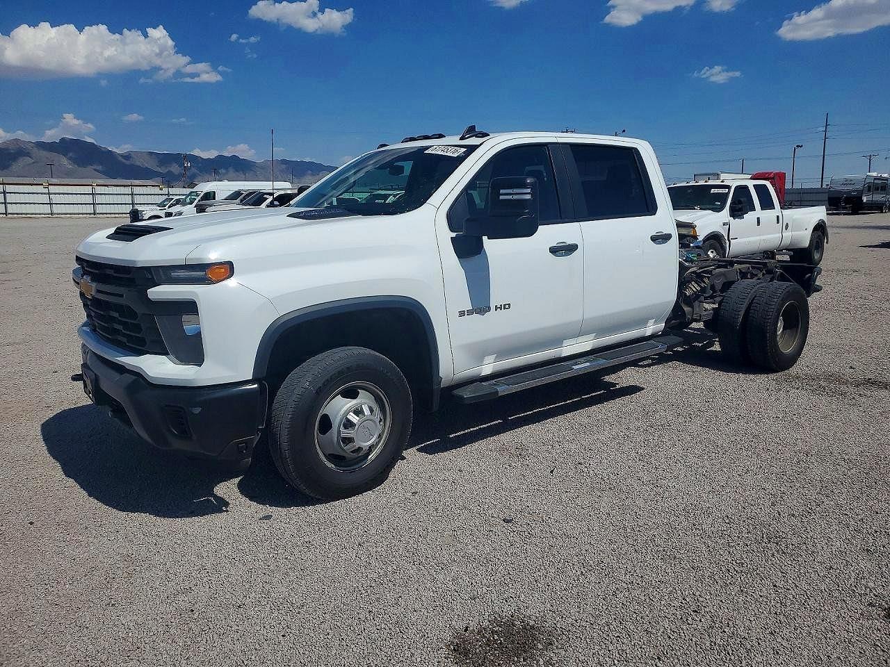 2024 Chevrolet Silverado 3500HD Work Truck, VIN 1GC4YSEY5RF209717 — Mechanical