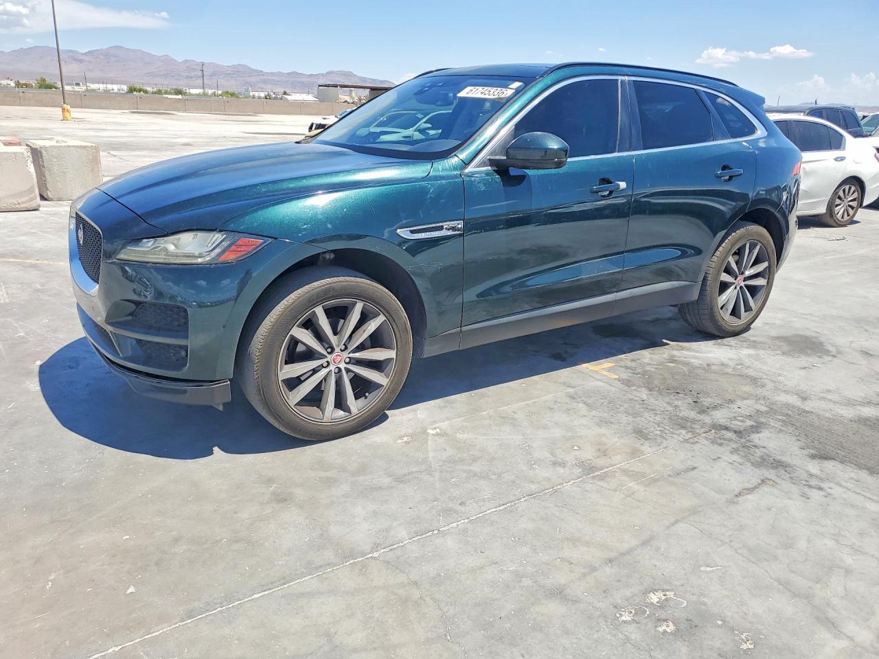 2018 Jaguar F-Pace 25t Prestige, VIN SADCK2FX3JA256821 — Minor dents and scratches