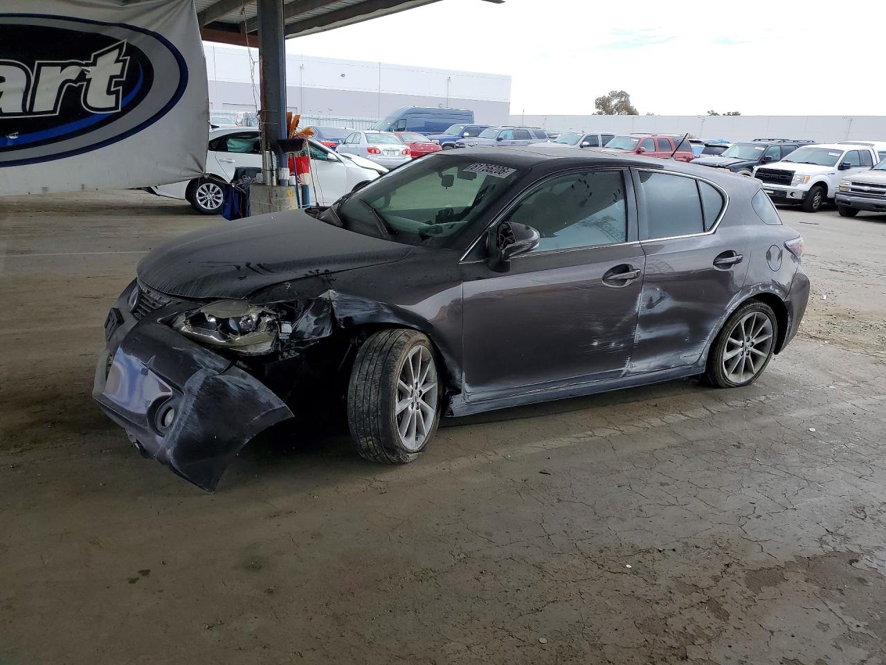 2013 Lexus CT 200h, VIN JTHKD5BHXD2133502 — Бок