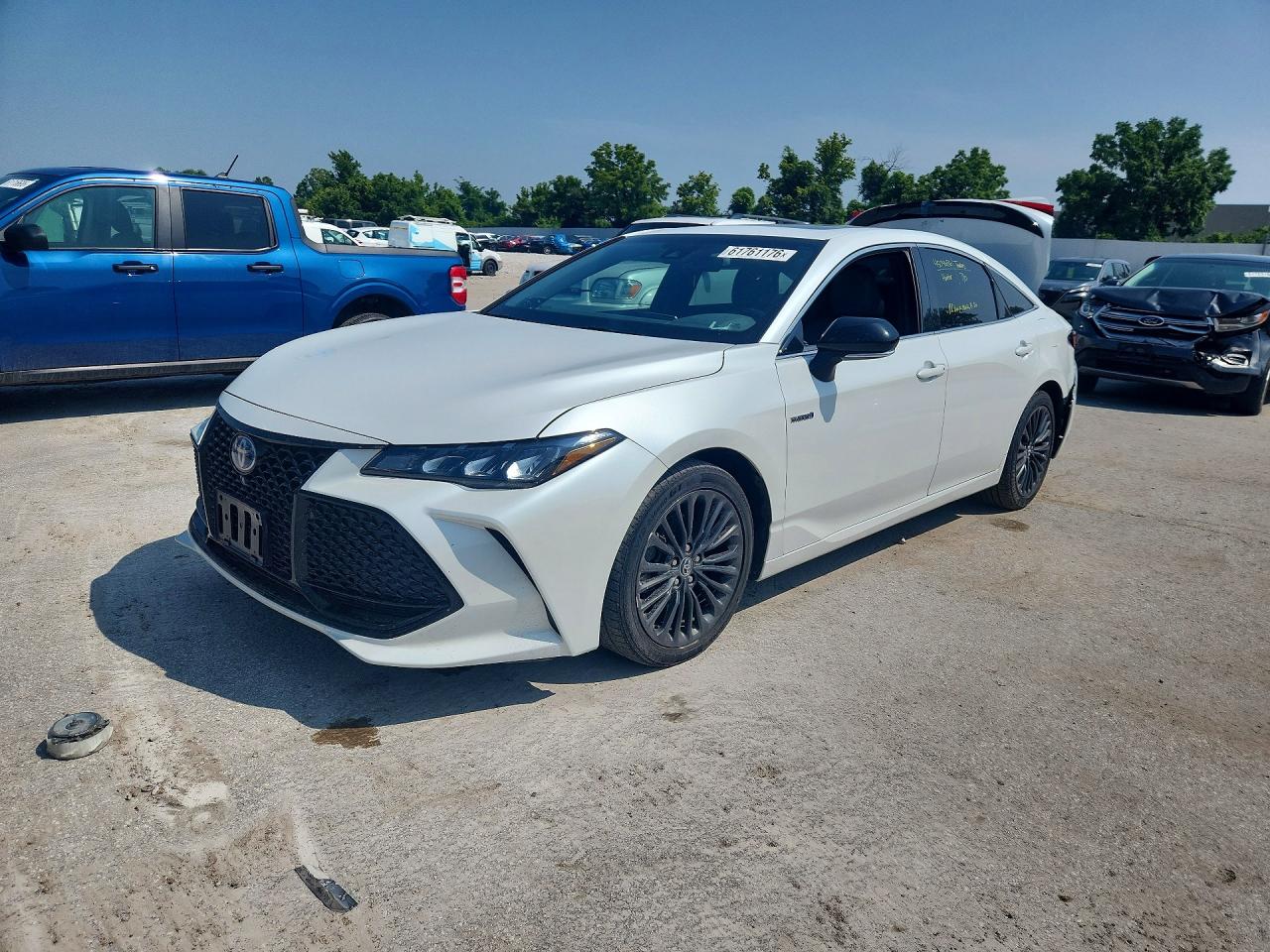 2019 Toyota Avalon Hybrid XSE, VIN 4T1B21FB5KU002819 — Rear end