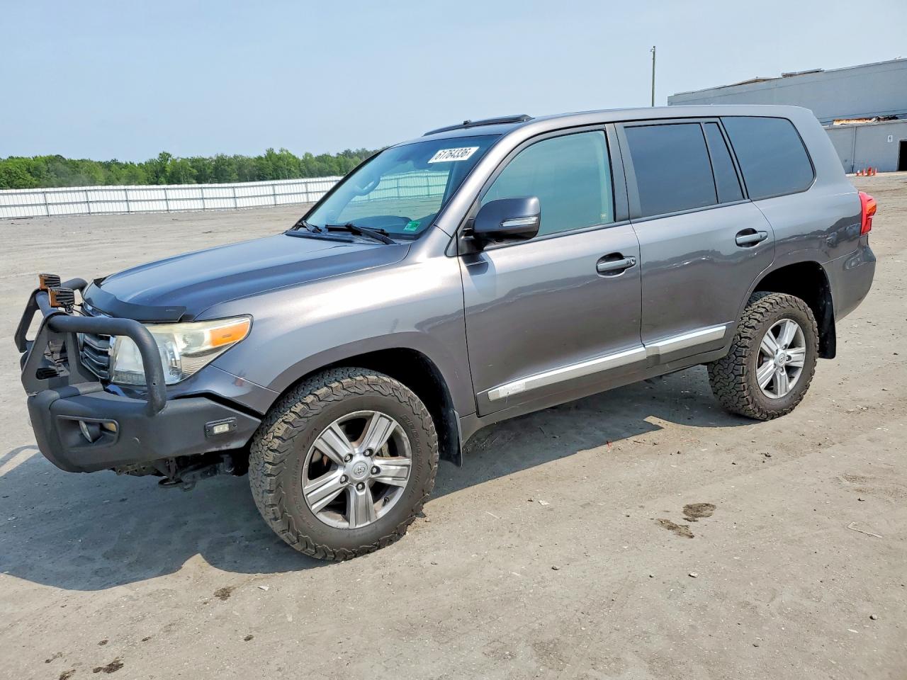 2013 Toyota Land Cruiser, VIN JTMHY7AJ8D4013332 — Prior damage history