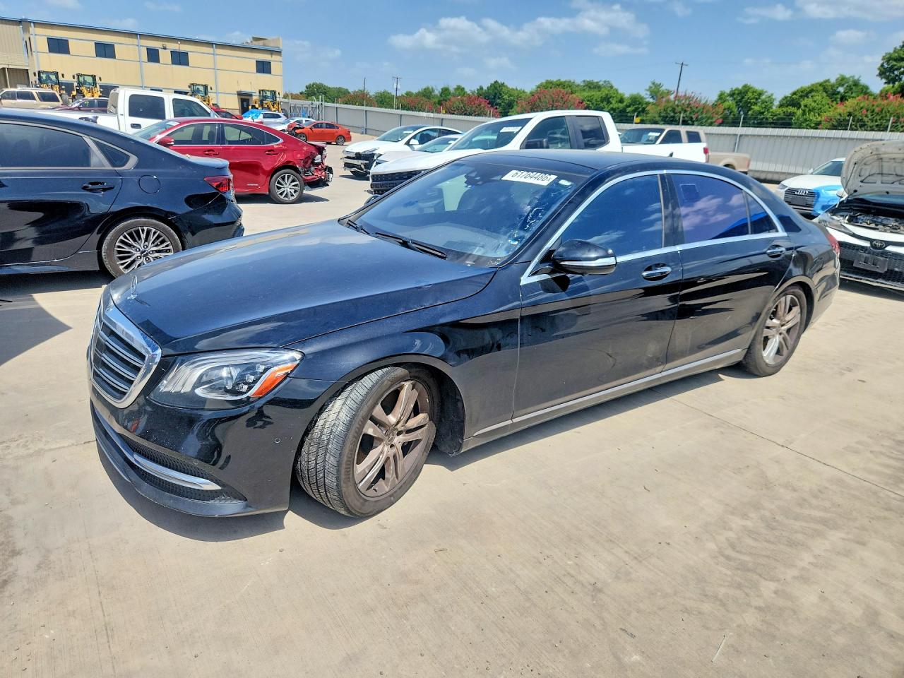 2019 Mercedes-Benz S 560, VIN WDDUG8GB7KA491043 — Minor dents and scratches