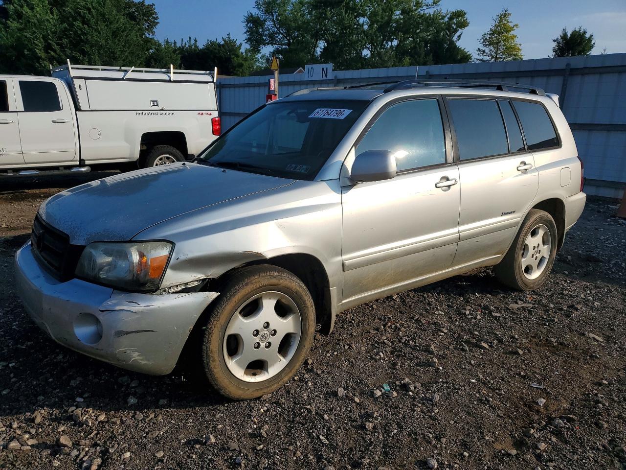 2007 Toyota Highlander w/3rd Row, VIN JTEEP21A670191210 — Front end
