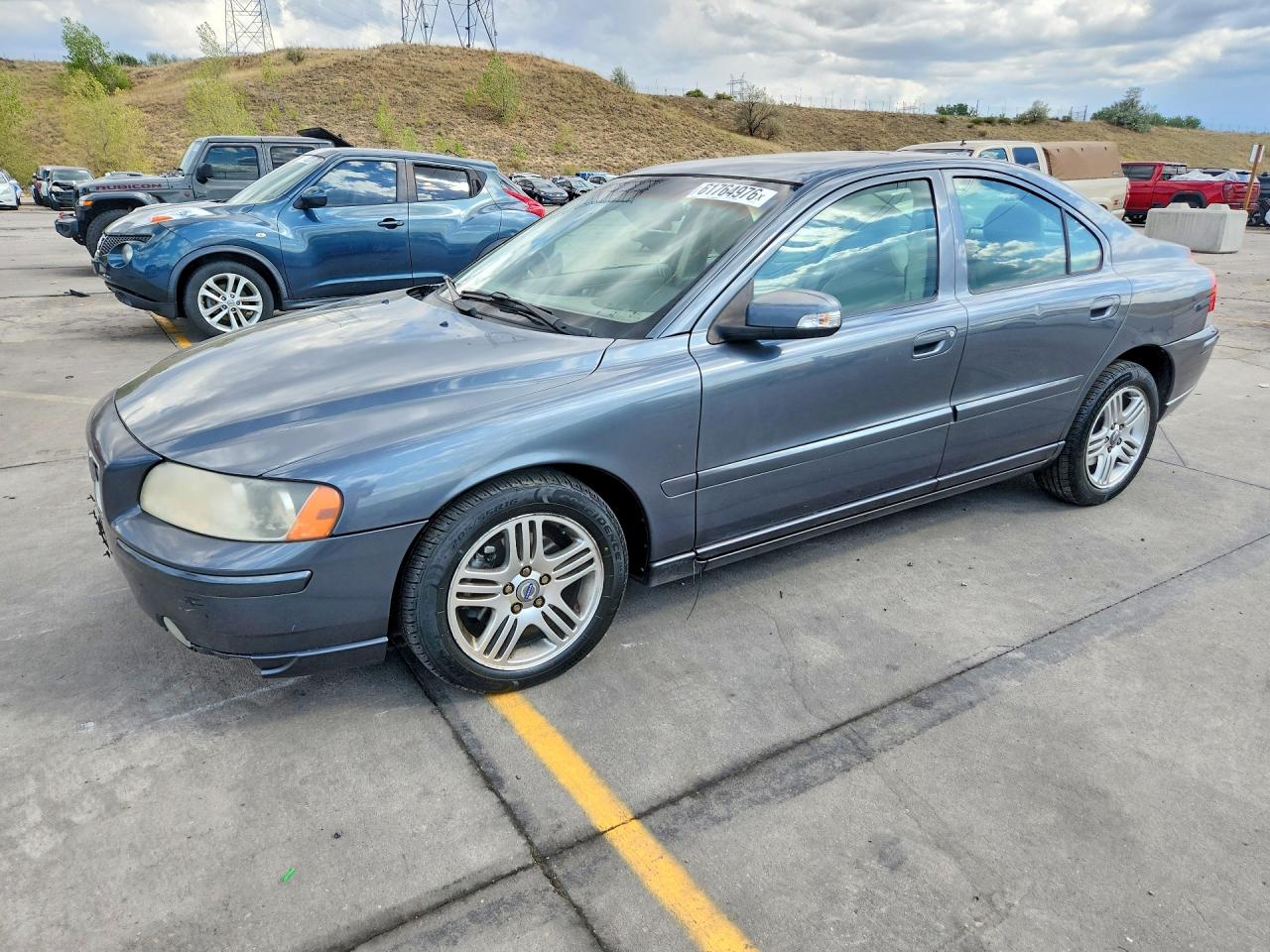 2008 Volvo S60 2.5T, VIN YV1RS592X82693334 — Front end