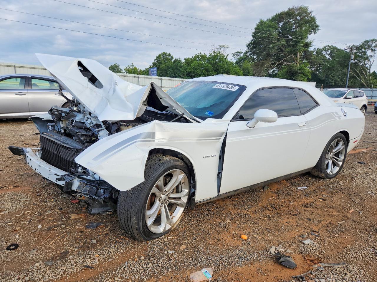 2022 Dodge Challenger R/T, VIN 2C3CDZBT9NH105351 — Перед