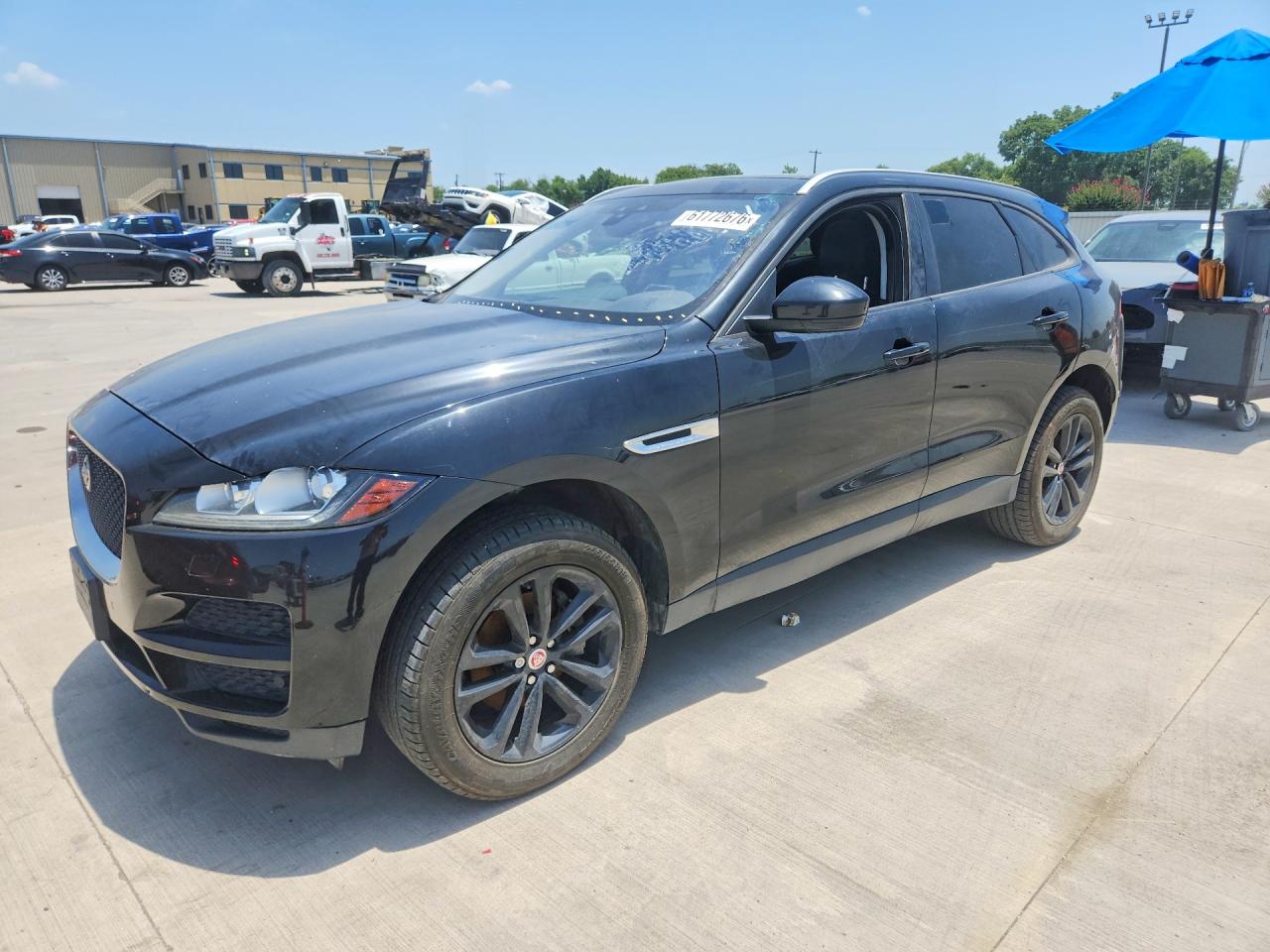 2018 Jaguar F-Pace 25t Premium, VIN SADCJ2FX1JA265634 — Minor dents and scratches