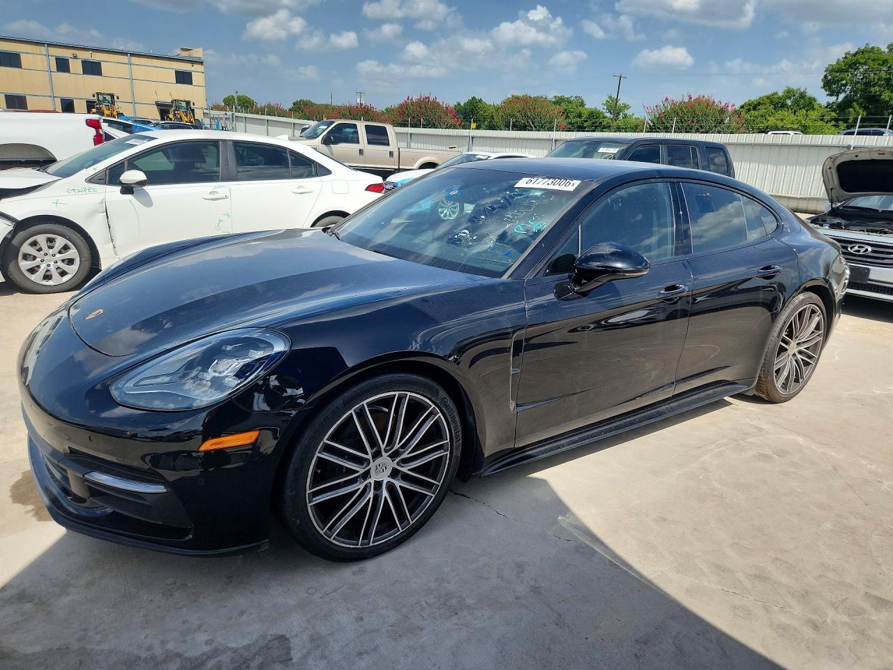 2018 Porsche Panamera, VIN WP0AA2A78JL105152 — Minor dents and scratches