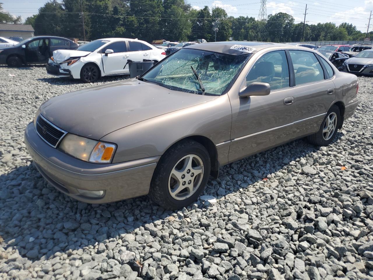 1999 Toyota Avalon XL, VIN 4T1BF18B4XU331388 — Roof