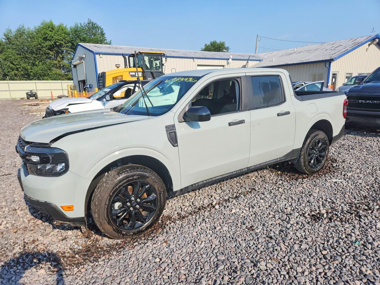 2024 Ford Maverick XLT, VIN 3FTTW8H90RRB67520 — Front end