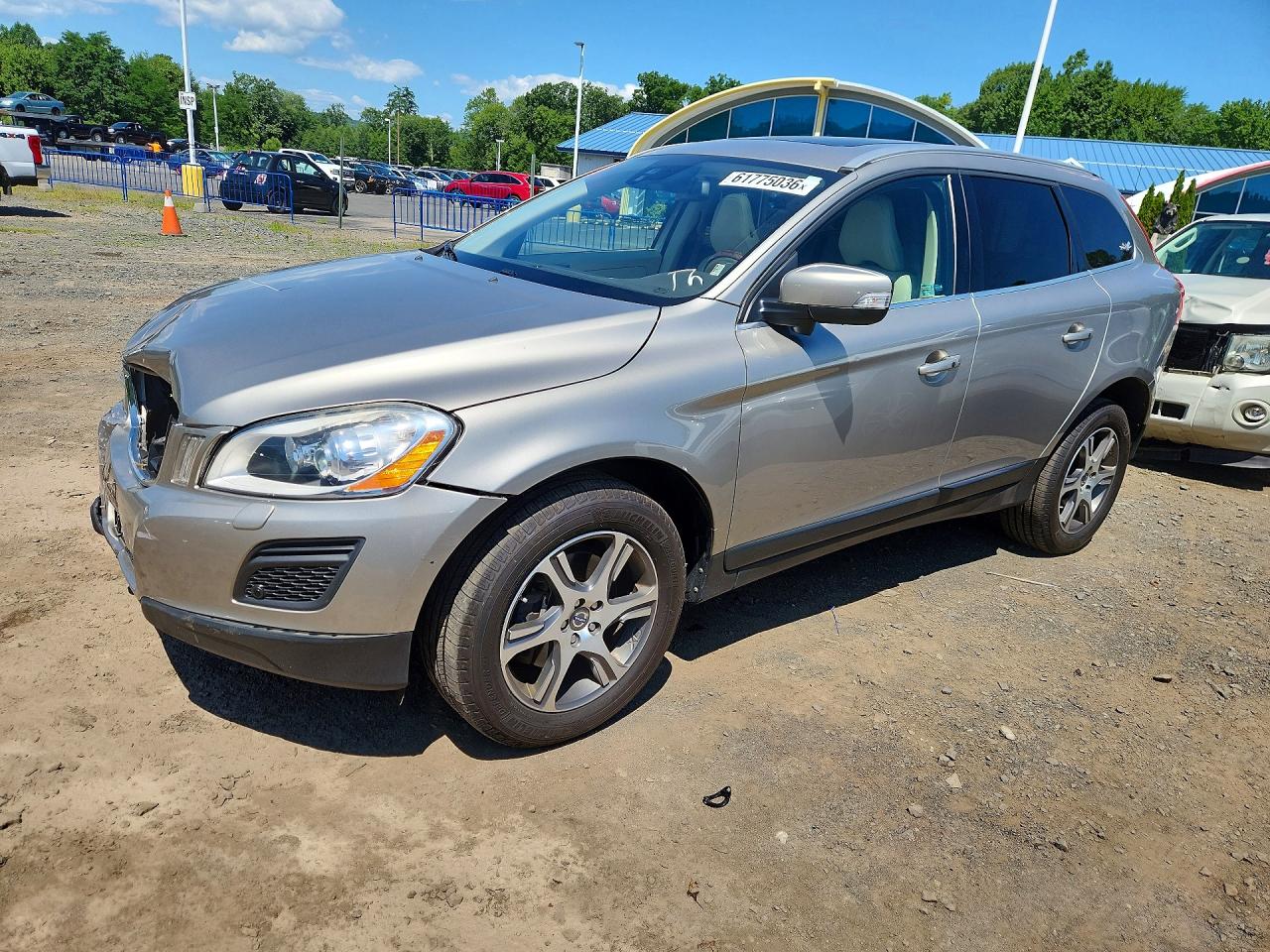 2013 Volvo XC60 T6, VIN YV4902DZ3D2407359 — Перед