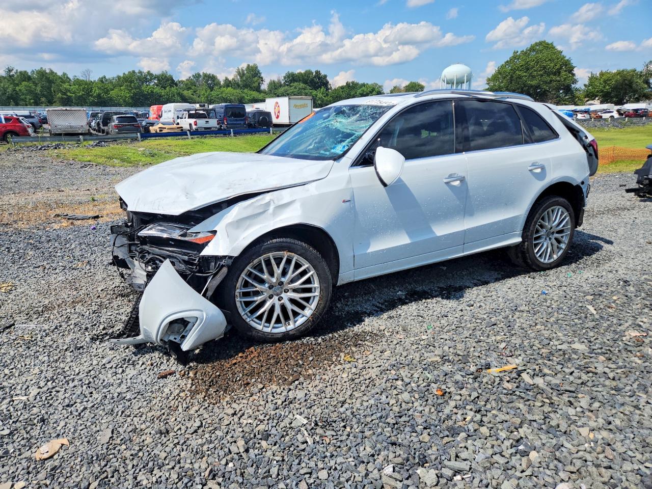 2017 Audi Q5 Premium Plus, VIN WA1M2AFP1HA090698 — Front end