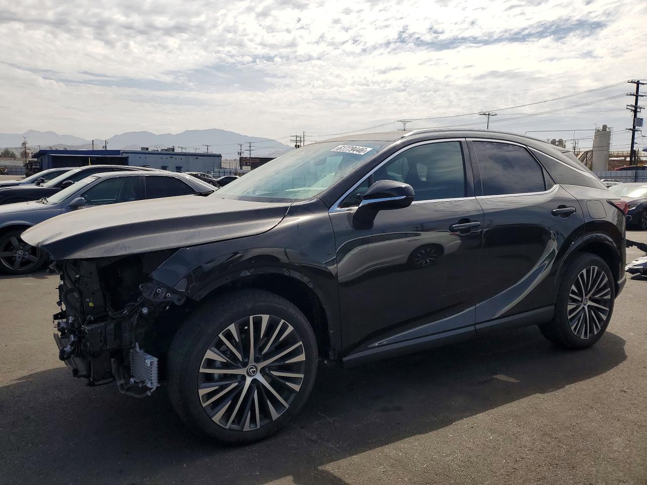 2023 Lexus RX 350h Premium Plus, VIN 2T2BBMCA2PC017831 — Front end