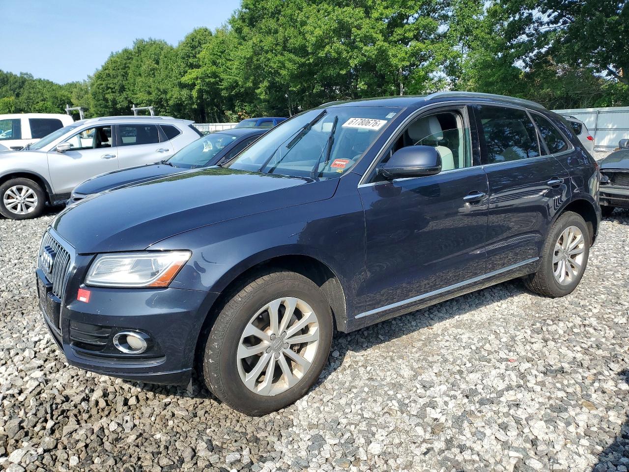 2016 Audi Q5 Premium, VIN WA1C2AFP6GA051955 — Minor dents and scratches