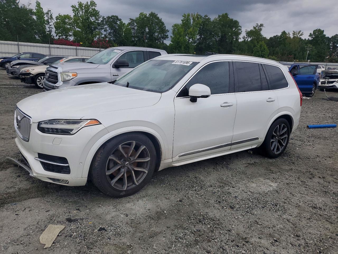 2016 Volvo XC90, VIN YV4A22PR4G1020476 — Undercarriage