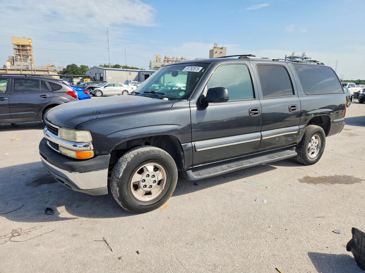 2003 Chevrolet Suburban LT, VIN 3GNEC16Z03G213255 — Side