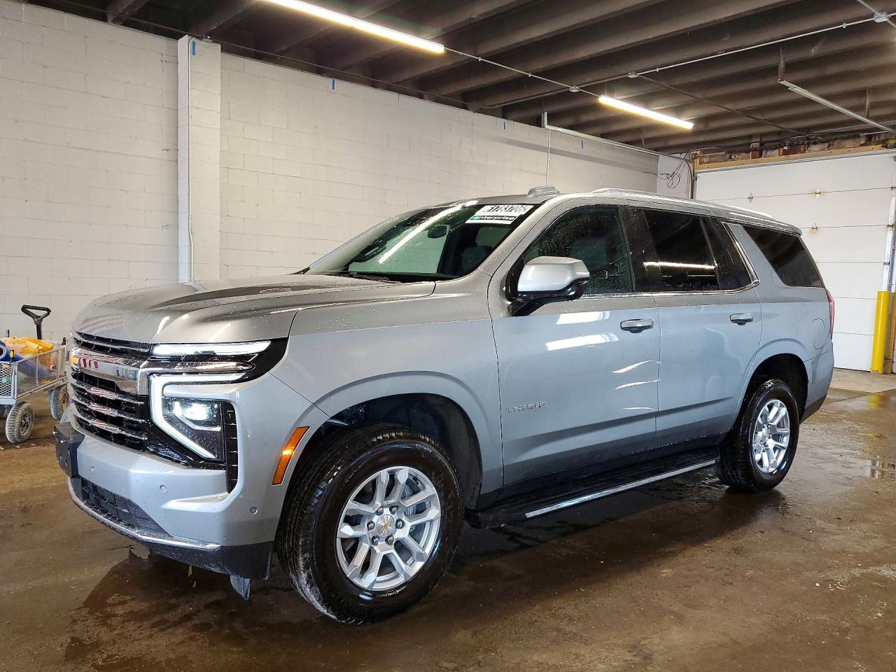 2026 Chevrolet Tahoe LT, VIN 1GNS5NKD5TR392858 — Зад