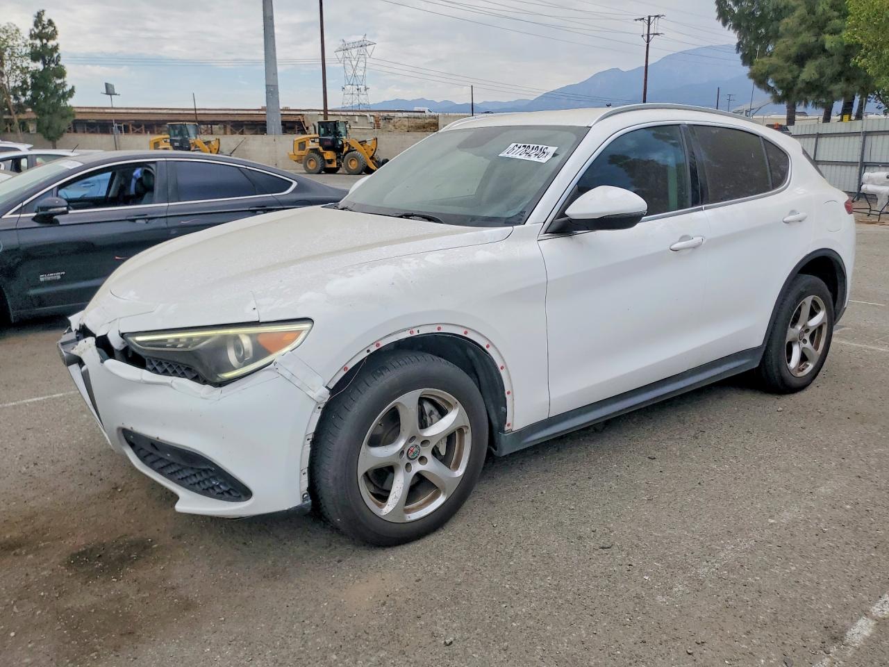 2018 Alfa Romeo Stelvio, VIN ZASFAKAN8J7B76761 — Front end