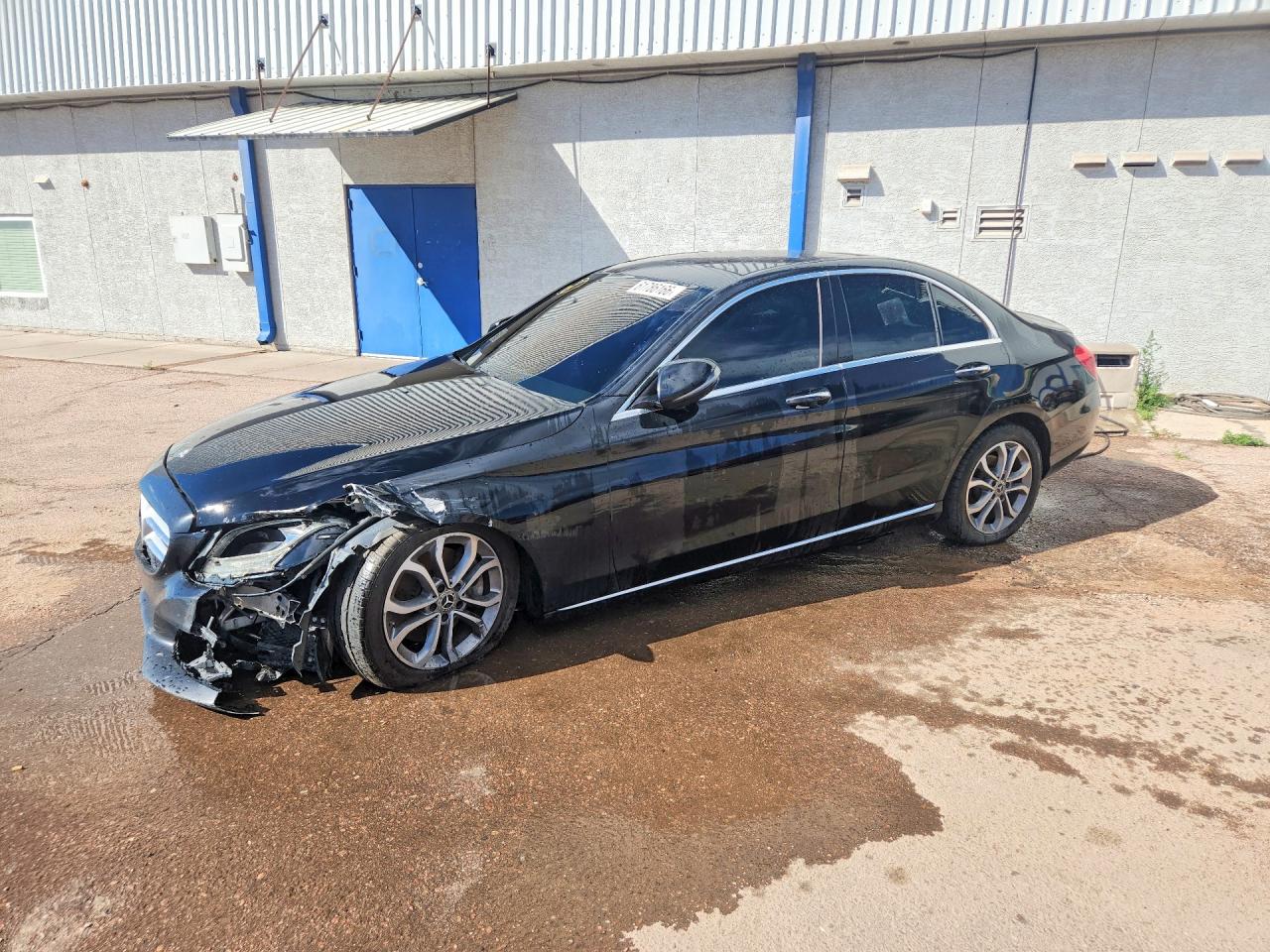 2017 Mercedes-Benz C 300, VIN 55SWF4KB3HU215995 — Front end