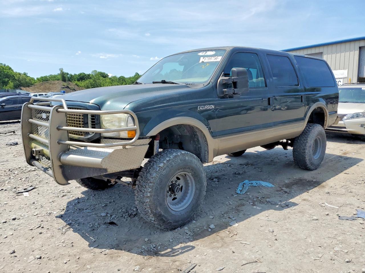 2003 Ford Excursion Eddie Bauer, VIN 1FMSU45P03EC48021 — Normal wear
