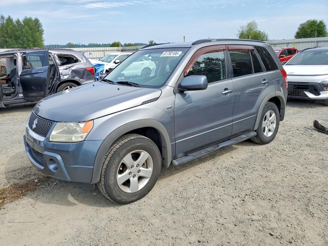 2006 Suzuki Grand Vitara XSport, VIN JS3TD944864104368 — Перед