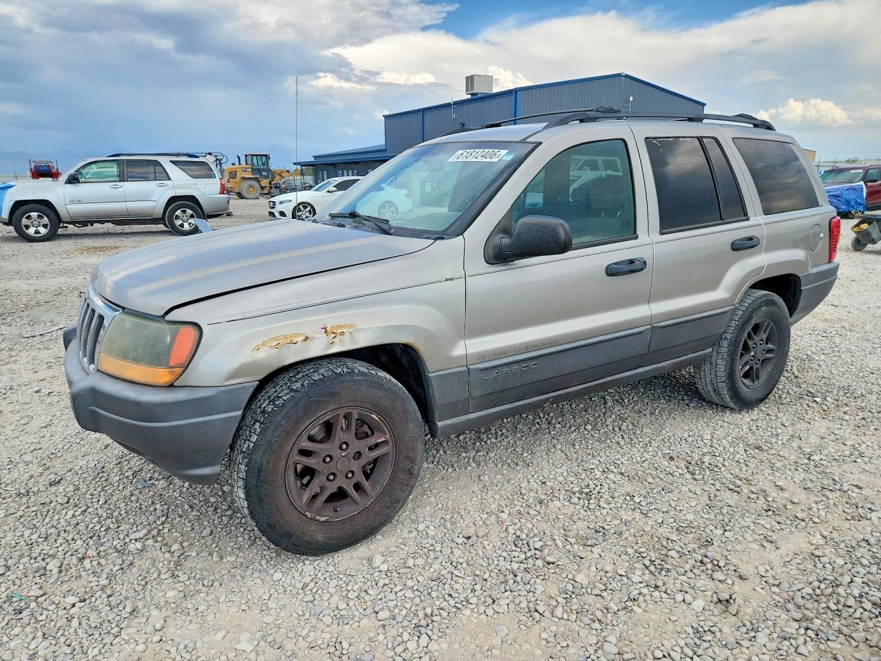 2001 Jeep Grand Cherokee Laredo, VIN 1J4GW48S51C599854 — Front end