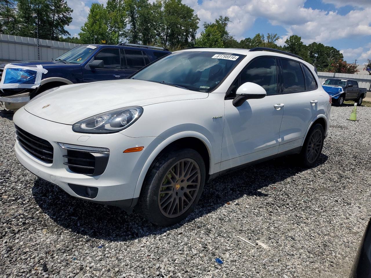 2017 Porsche Cayenne S E-Hybrid, VIN WP1AE2A27HLA70329 — Mechanical