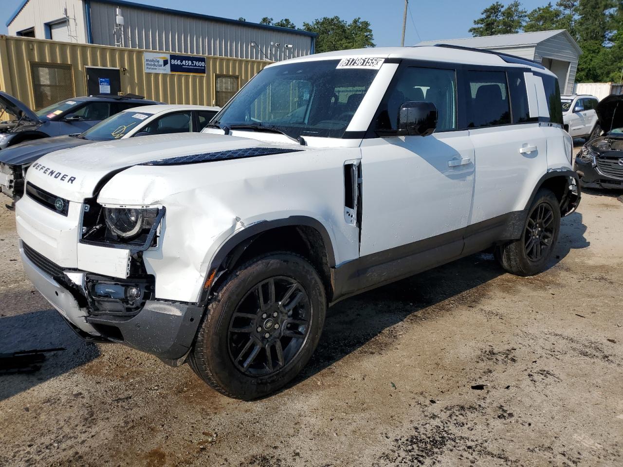 2025 Land Rover Defender S, VIN SALEJ7EX8S2383610 — Фото с аукциона