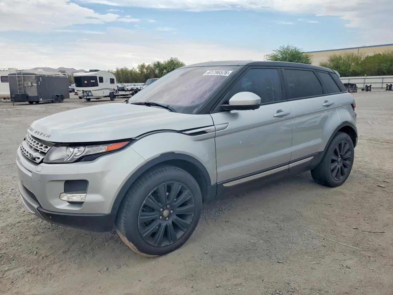 2014 Land Rover Range Rover Evoque Prestige, VIN SALVV2BG8EH882100 — Front end