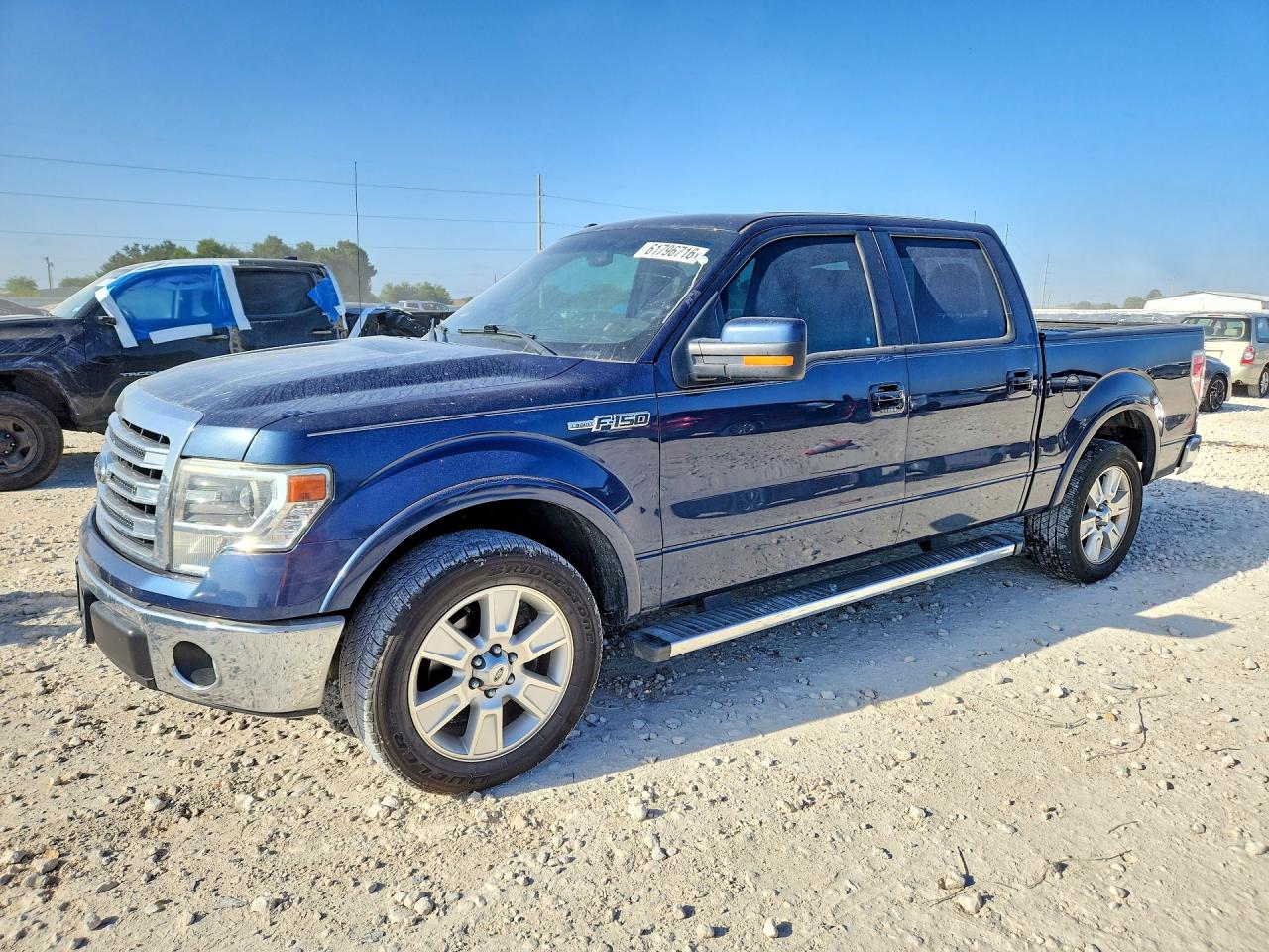 2013 Ford F-150 XLT, VIN 1FTFW1CF9DKF18584 — Бок