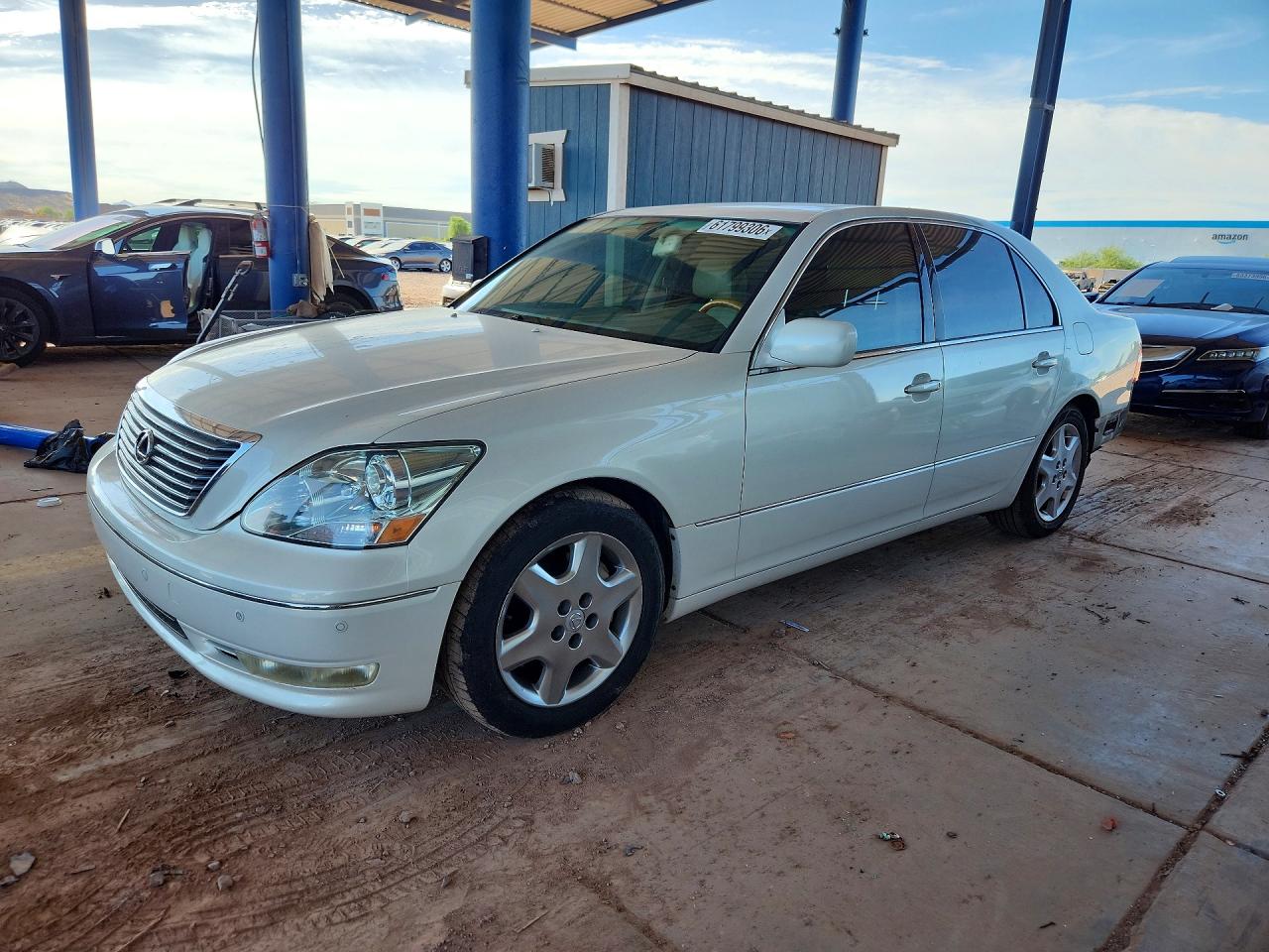 2004 Lexus LS 430, VIN JTHBN36F140134589 — Rear end