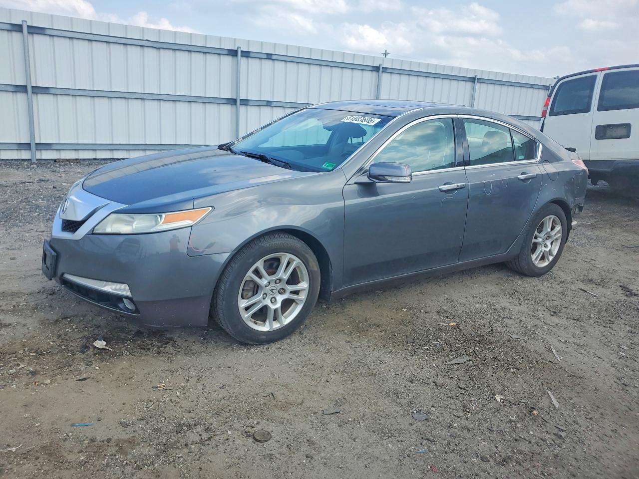 2009 Acura TL Technology, VIN 19UUA86539A011048 — Rear end