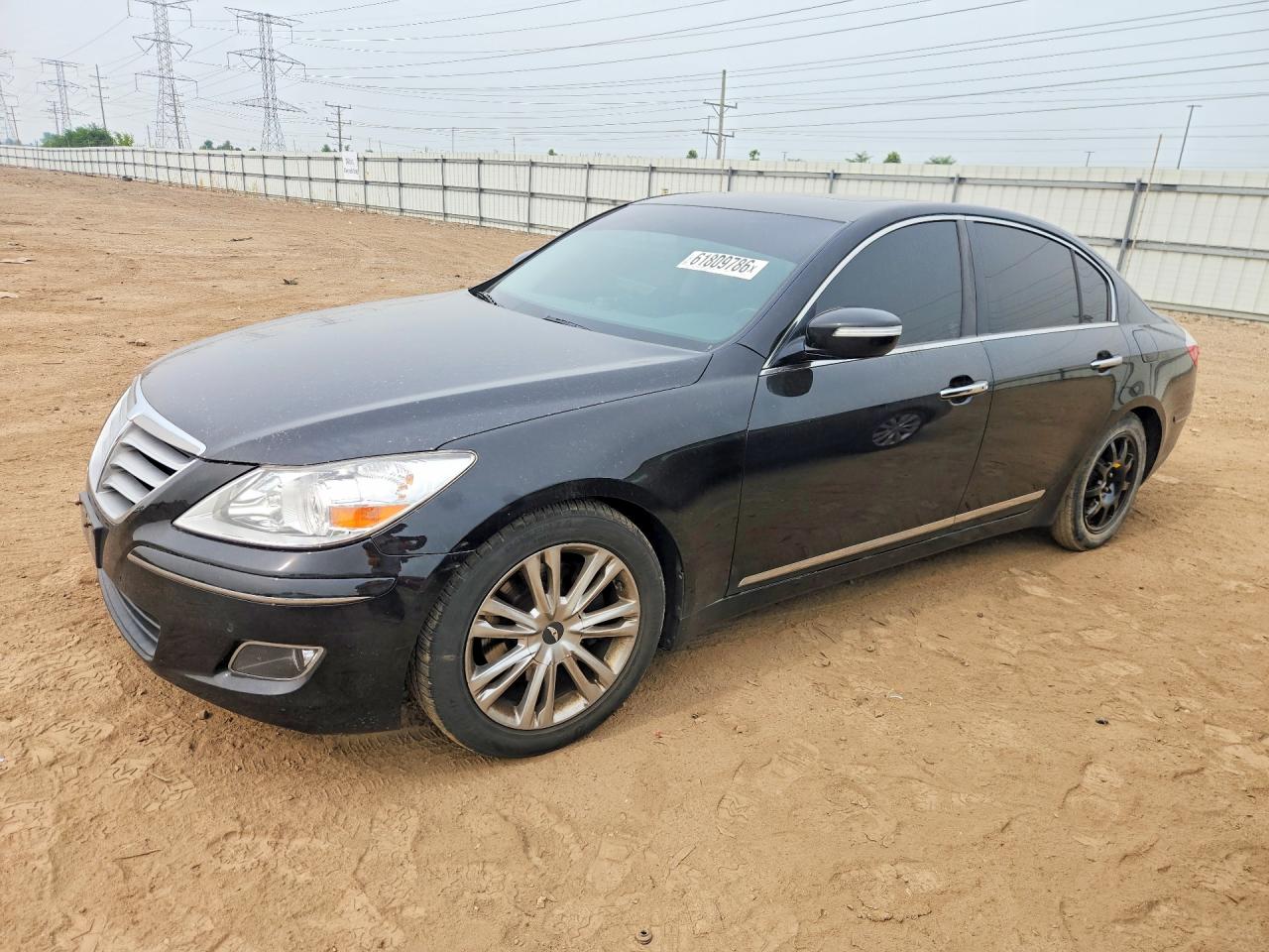 2009 Hyundai Genesis, VIN KMHGC46F09U055672 — Minor dents and scratches