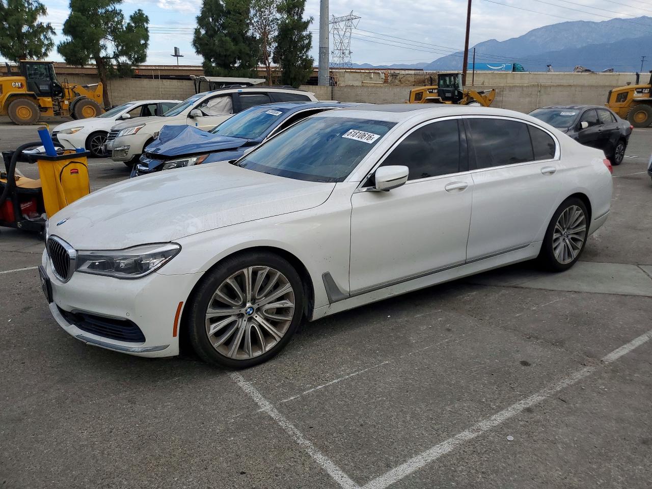 2016 BMW 7 Series 750i xDrive, VIN WBA7F2C53GG415098 — Normal wear