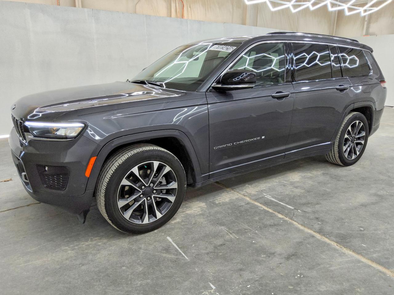 2023 Jeep Grand Cherokee Overland, VIN 1C4RJKDG2P8733265 — Minor dents and scratches