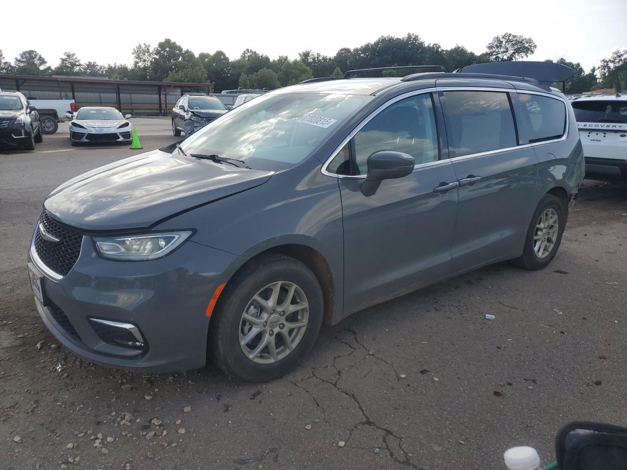 2022 Chrysler Pacifica Touring L, VIN 2C4RC1BG1NR186160 — Некачественный ремонт